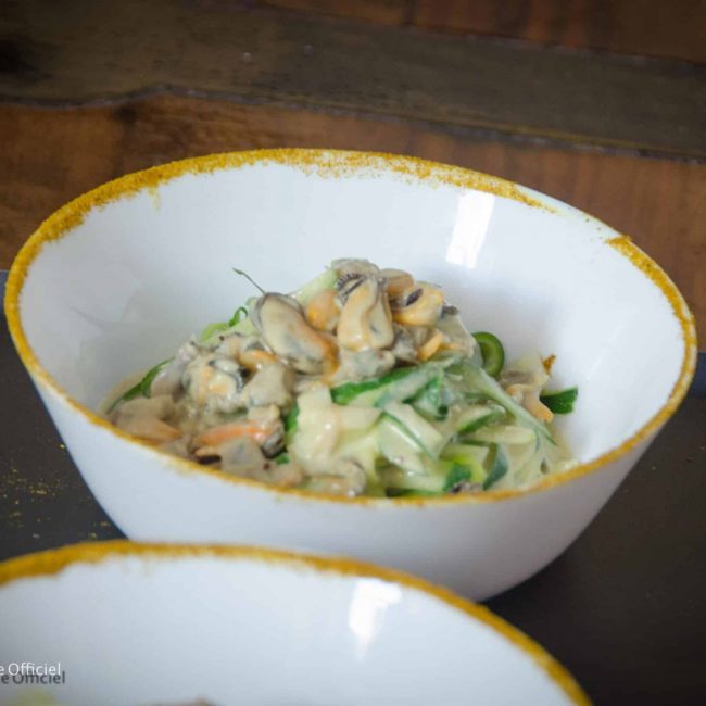 Tagliatelles de courgettes aux coques et moules façon marinière