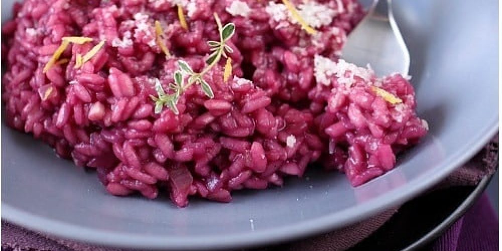 Risotto de betterave sucrière, pesto de carottes et amandes