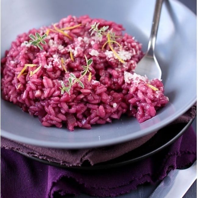 Risotto de betterave sucrière, pesto de carottes et amandes