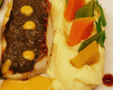 Dos de merlu en croûte de fromage de brebis, purée à la truffe du Var