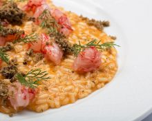 Risotto Carnaroli Campo Dell’Oste « Regina Vittoria » avec crevettes rouges de Sicile Franciacorta et thym