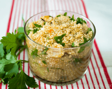 Salade de quinoa gourmand aux fruits secs