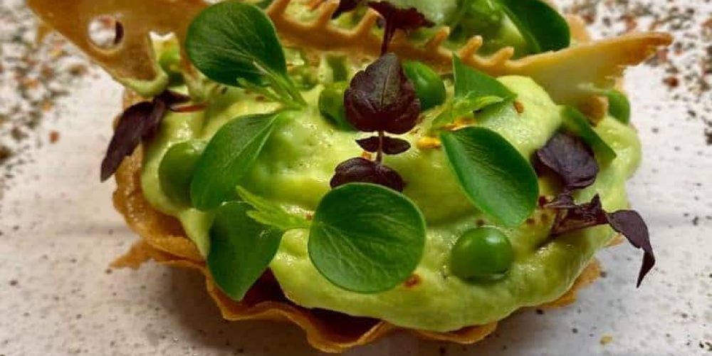 Tartelette croustillante, daurade royale et petits pois