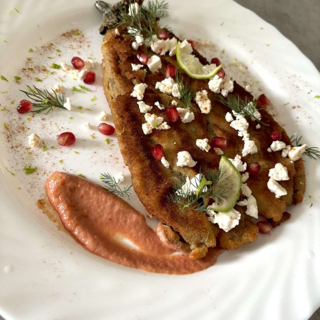 Aubergine panée, ketchup de rhubarbe