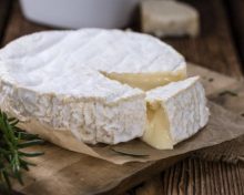 Le Camembert, une victoire pour notre association lobbyiste à Bruxelles avec le Camembert produit emblématique de l’alimentation française.